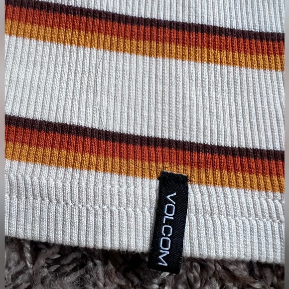 Volcom Avoid the Void Striped T-Shirt Women's Dress Size Medium - Picture 4 of 6